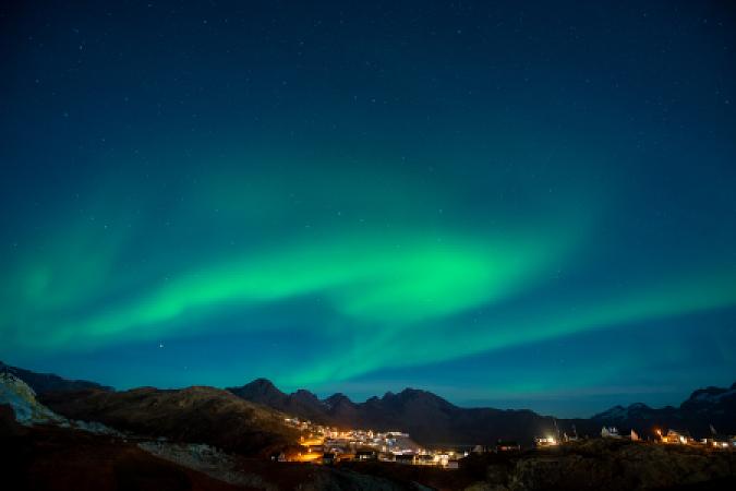 Tasiilaq im Nordlicht